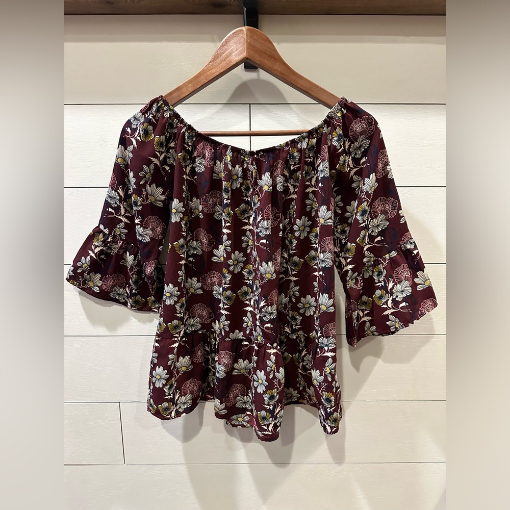 Alga Women’s Burgundy Floral Scoop Neck Peasant Top- size Small - Picture 4 of 5